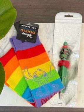 NWT Disney Lilo & Stitch Knee-Highs Socks + Pen